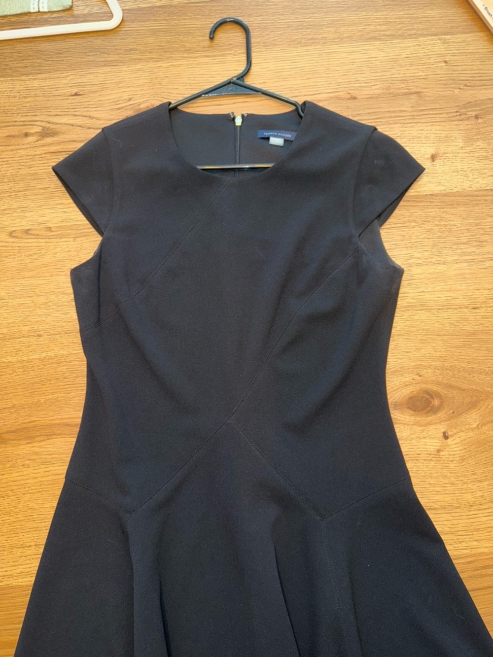 Tommy Hilfiger | Black Cap-Sleeve Fit & Flare Midi Dress | Size 6 - Picture 2 of 11